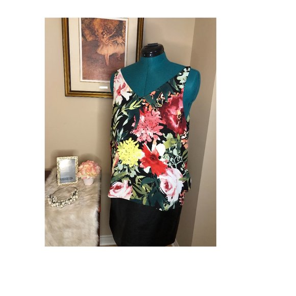 Floral Top, Size XXL - Picture 4 of 4